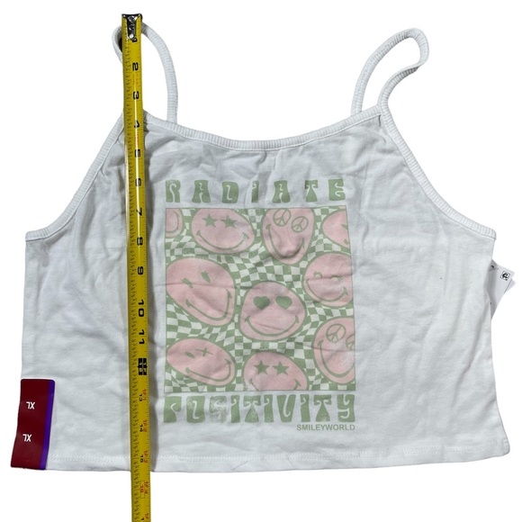 Smiley World size Xl White Radiate Positivity Cropped Graphic Tank Top NWT - Picture 9 of 10